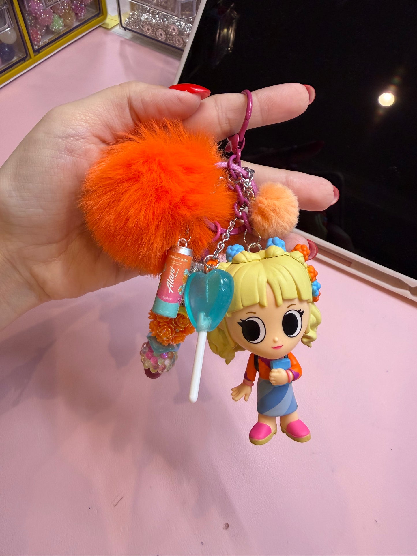 LIZZIE KEYCHAIN