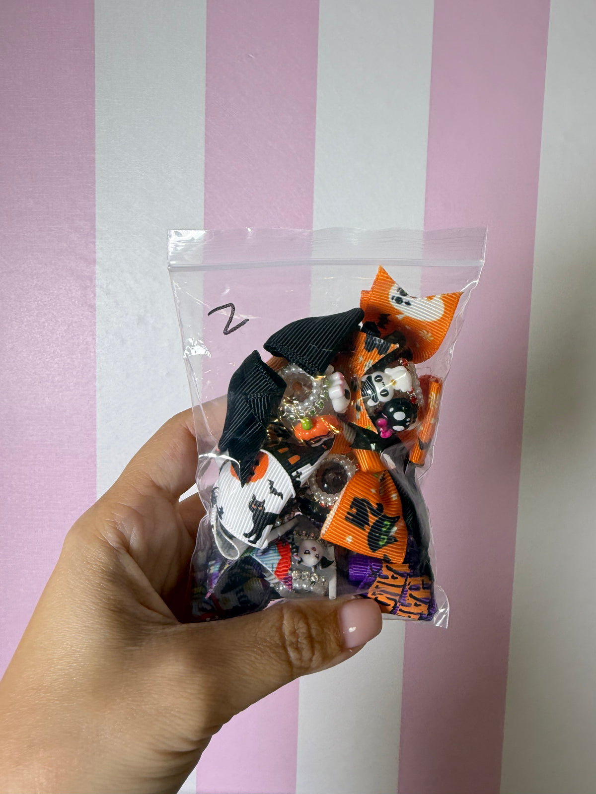 2 Halloween bead bows