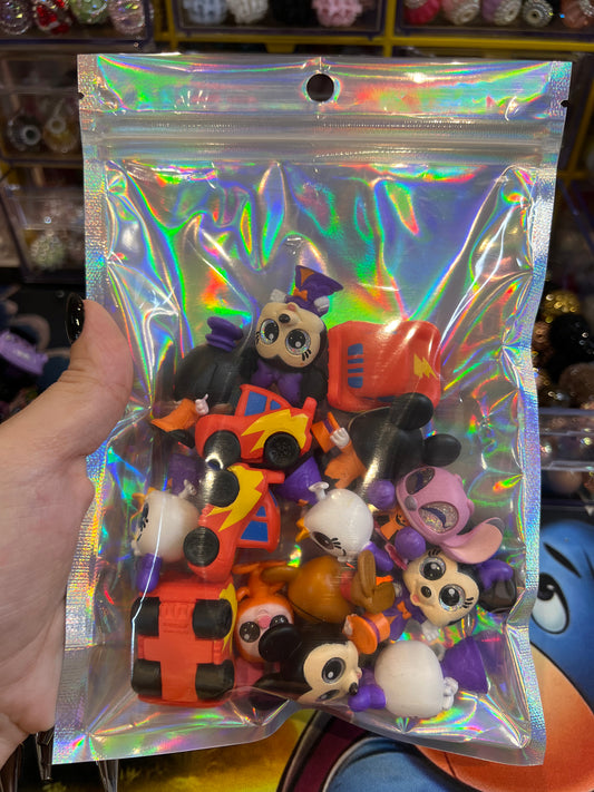 15pcs Halloween doorables bag