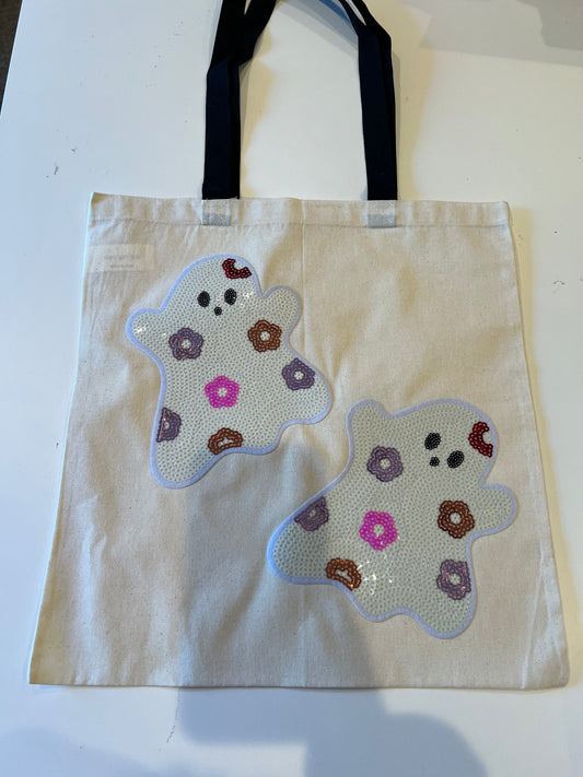 Tote flower ghost