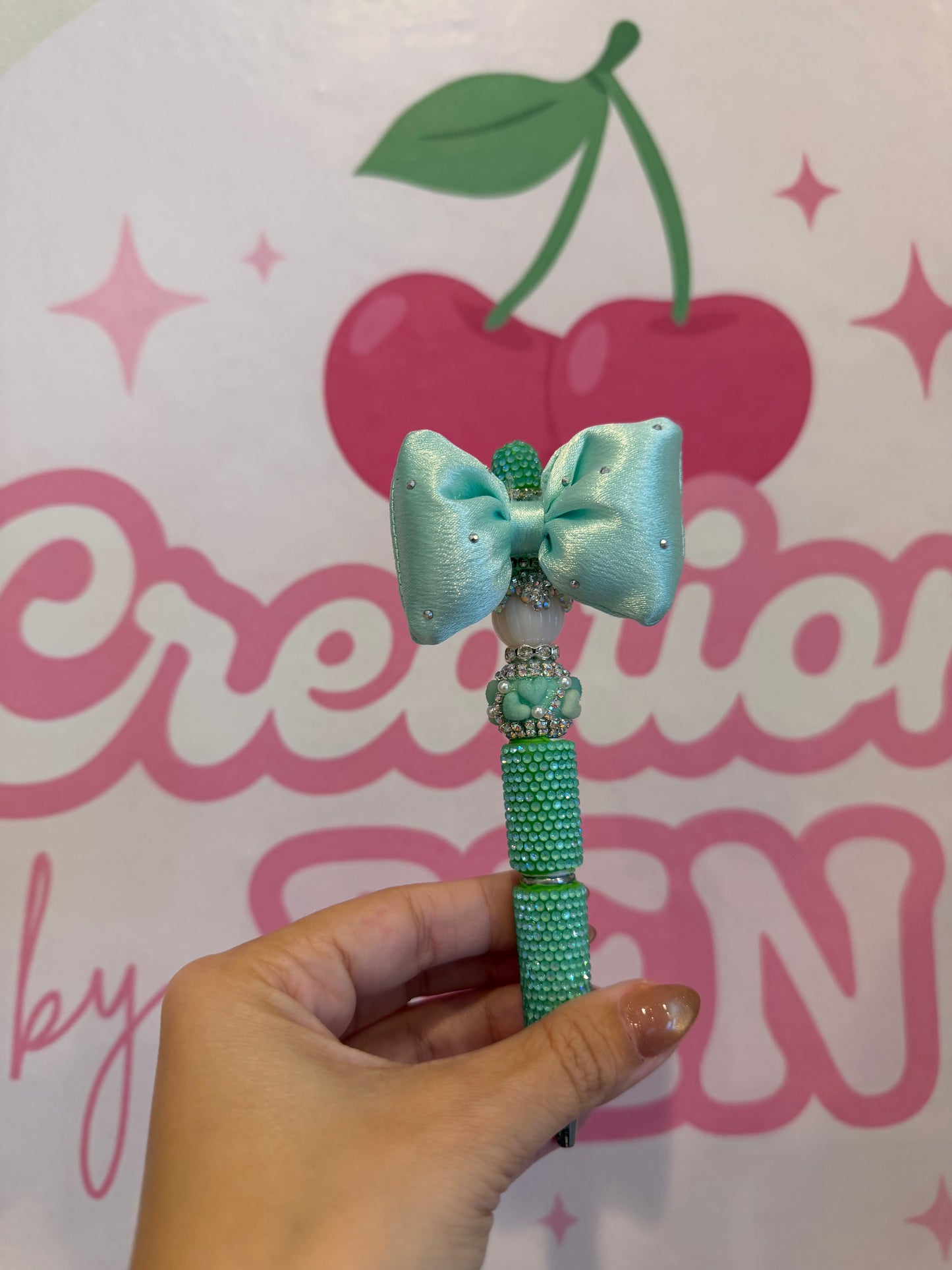Mint fluffy bow